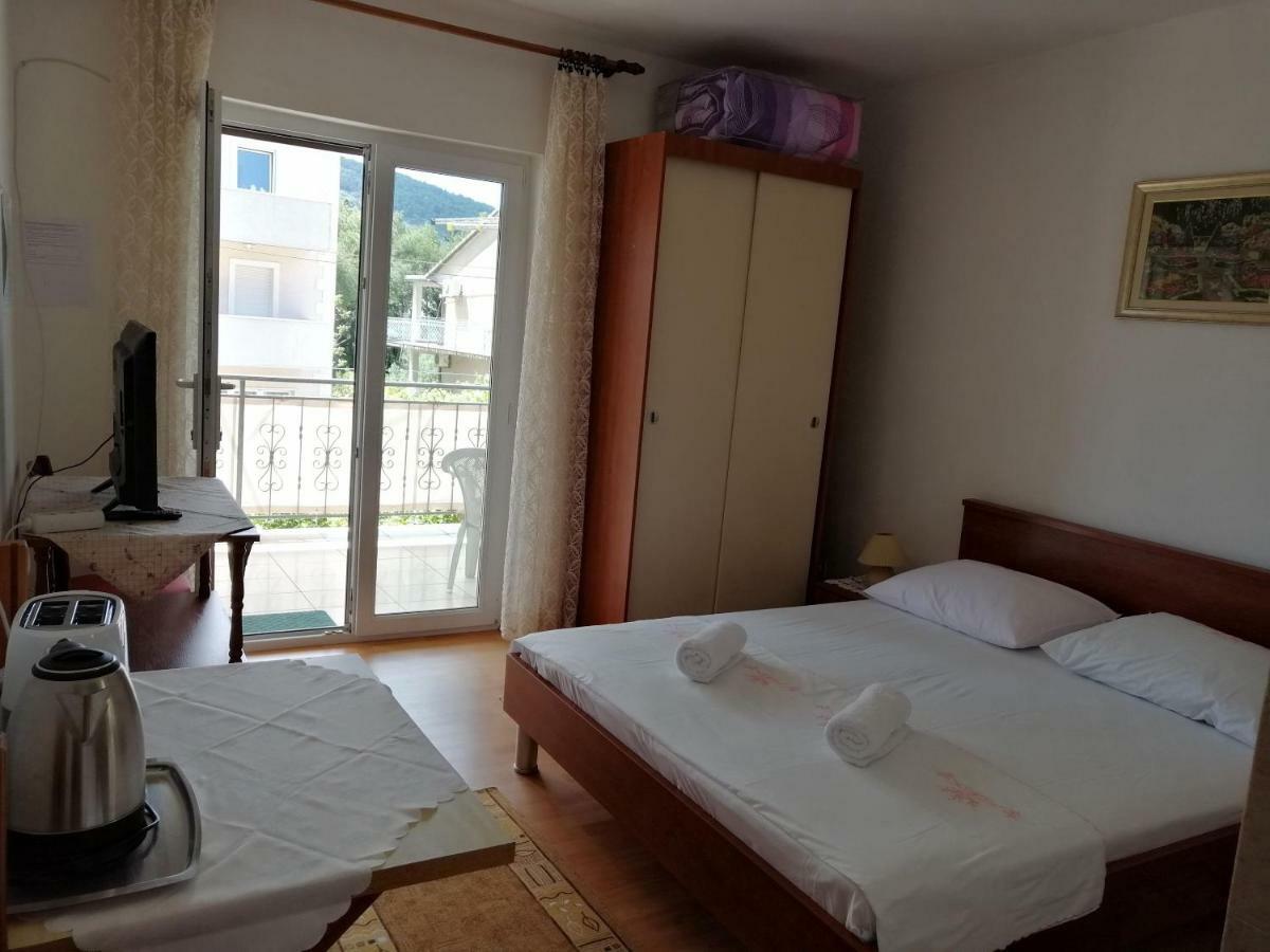 Apartments Emmas Studio Stari Grad  Εξωτερικό φωτογραφία