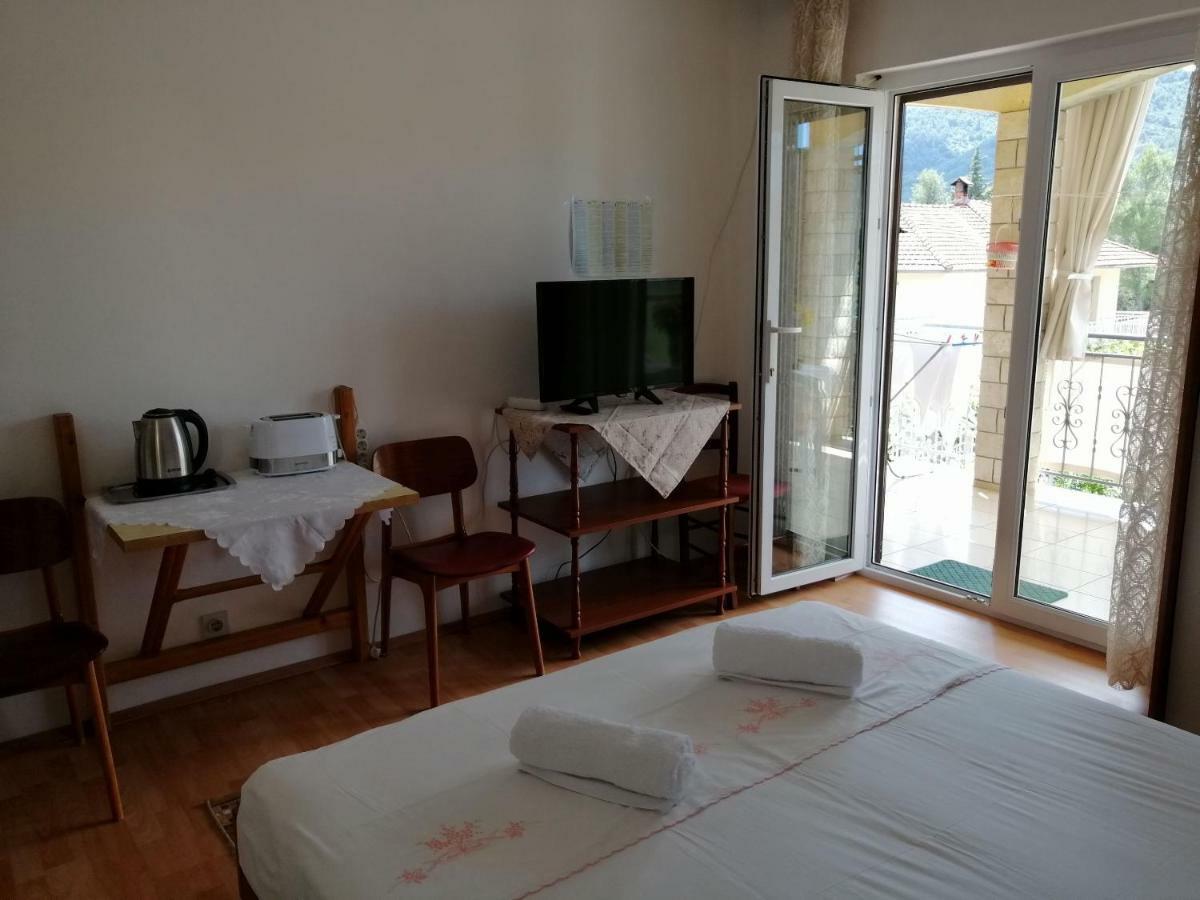 Apartments Emmas Studio Stari Grad  Εξωτερικό φωτογραφία